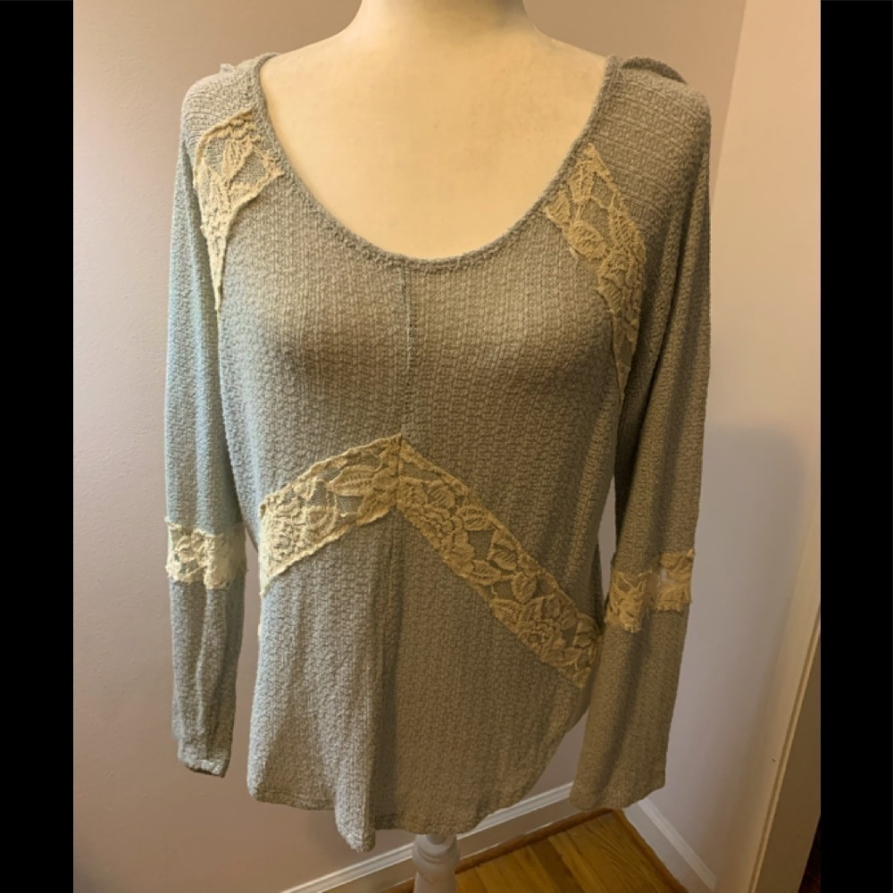 Blu Pepper v-neck blue/gray sweater tunic, size M